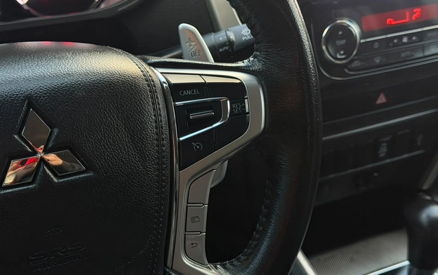 imagem-https://www.socarrao.com.br/sc-vehicle-images-prod/3435722/1787675043597-003_2e88623b57e43fca6366a3c05e531060.jpeg