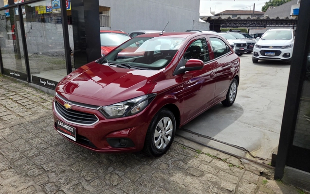 imagem-https://www.socarrao.com.br/sc-vehicle-images-prod/3435954/1787675676328-941a7c52-7ee5-403c-a016-3718c661e5cd.jpg
