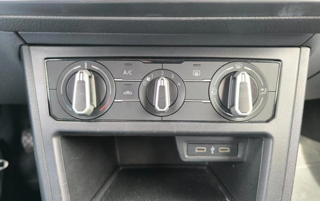 imagem-https://www.socarrao.com.br/sc-vehicle-images-prod/3436163/1787676526467-8408623_11_B_82ed7d1bc7.jpeg