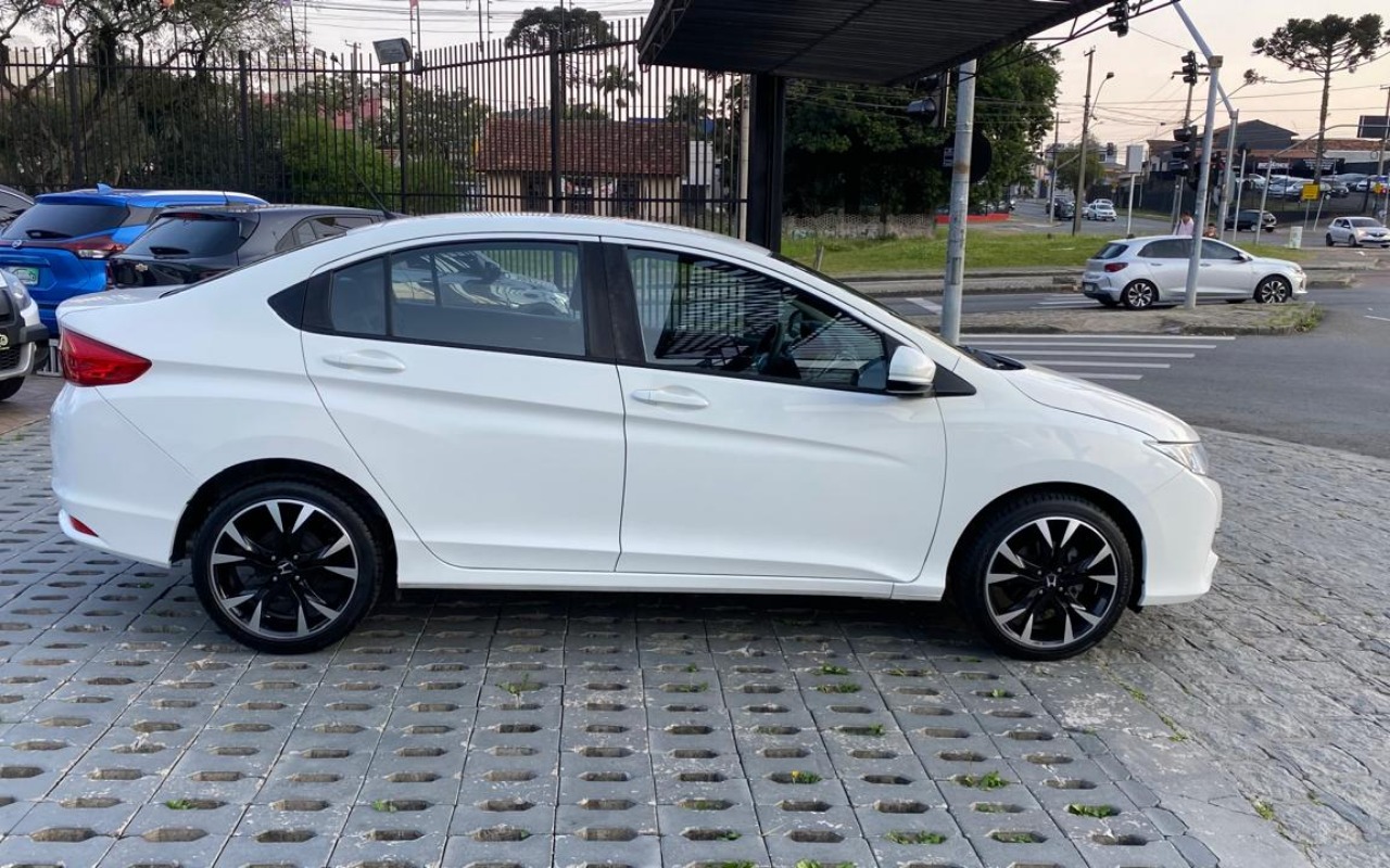 imagem-https://www.socarrao.com.br/sc-vehicle-images-prod/3436164/1788037643386-NS5qcGVn.jpeg