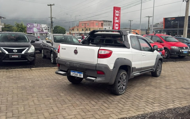 imagem-https://www.socarrao.com.br/sc-vehicle-images-prod/3436289/1787676971539-lfJl9rDAeWvKbHEiOJhHXE7KDS7TL3IO.jpg