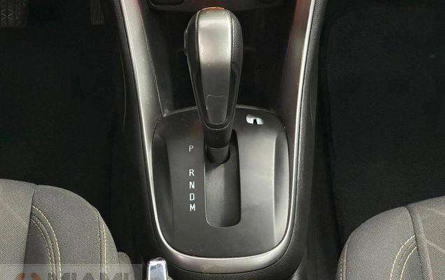 imagem-https://www.socarrao.com.br/sc-vehicle-images-prod/3436433/1787677543023-cfeea085d60845dd9c2ee378b4408976_1787677284306.jpg