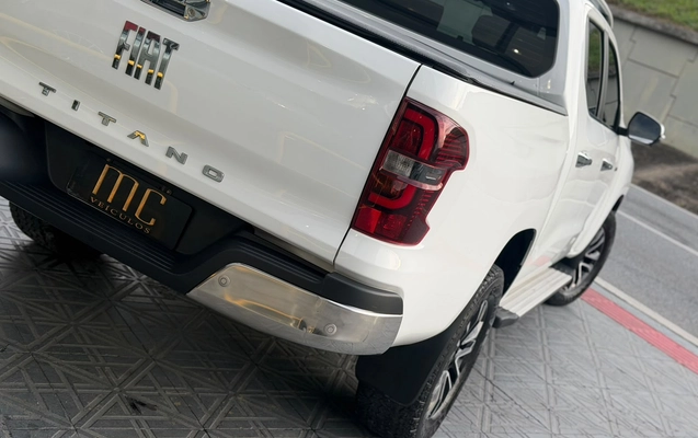 imagem-https://www.socarrao.com.br/sc-vehicle-images-prod/3436461/1787677601451-003_533a14bd6297d2a0406637836f512e10.jpeg