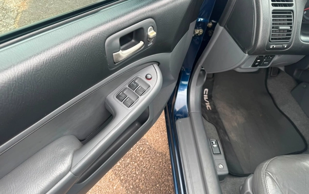 imagem-https://www.socarrao.com.br/sc-vehicle-images-prod/3436520/1787677883020-V2hhdHNBcHAgSW1hZ2UgMjAyNi0wOC0yNSBhdCAxMy40Ny4wNCAoMikuanBlZw.jpeg