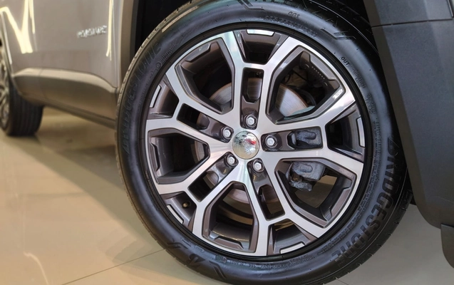 imagem-https://www.socarrao.com.br/sc-vehicle-images-prod/3436553/1787678078652-003_14e903fae7e57435ce39eadf5cf51790.jpeg