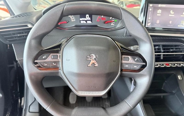 imagem-https://www.socarrao.com.br/sc-vehicle-images-prod/3436573/1789389852954-8410852_10_B_8e2fd3fde8.jpeg
