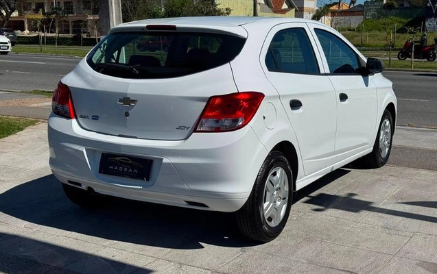 imagem-https://www.socarrao.com.br/sc-vehicle-images-prod/3436850/1789388528313-8411081_0_B_730f38340c.jpeg