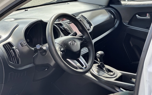 imagem-https://www.socarrao.com.br/sc-vehicle-images-prod/3436853/1789070880330-003_a45f21931bac4713e948dc25ca613143.jpeg