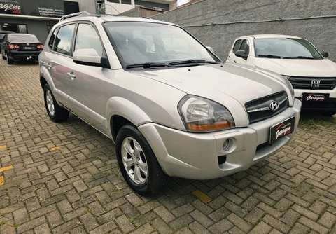 Hyundai Tucson 2.0 16V Aut. 2010 Prata — foto 1 de 3