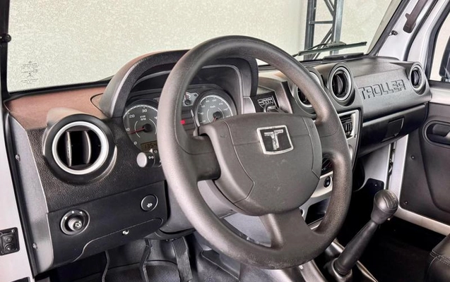 imagem-https://www.socarrao.com.br/sc-vehicle-images-prod/3437158/1787680112867-8415055_13_B_6b68ad34eb.jpeg