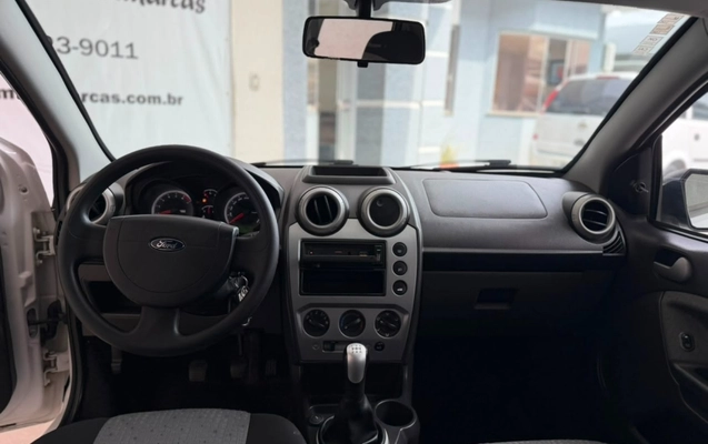 imagem-https://www.socarrao.com.br/sc-vehicle-images-prod/3437321/1787681044372-9p9r0eCdSbiyfTfkEbSs0aiNMeRCj2PF.jpg