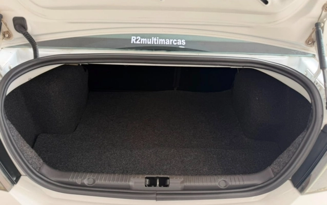imagem-https://www.socarrao.com.br/sc-vehicle-images-prod/3437321/1787681044375-LuFzKGBaBXLNFdAIWkebshCC7DtMYHMe.jpg