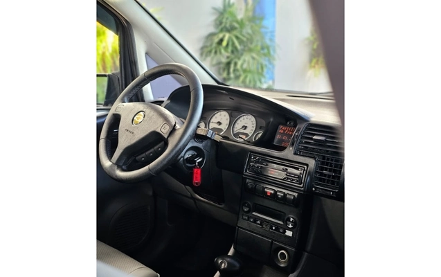 imagem-https://www.socarrao.com.br/sc-vehicle-images-prod/3437387/1787681416309-1_102900.jpg