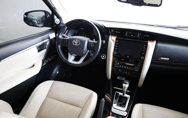 imagem-https://www.socarrao.com.br/sc-vehicle-images-prod/3437517/1788985809744-8415345_13_B_3f3cd1c685.jpeg