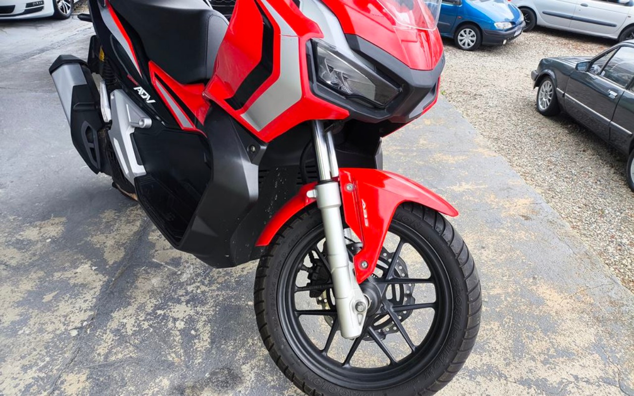 imagem-https://www.socarrao.com.br/sc-vehicle-images-prod/3437599/1787844401699-SU1HXzIwMjYwODI2XzE1MTUxNCAoQ29weSkuanBn.jpg