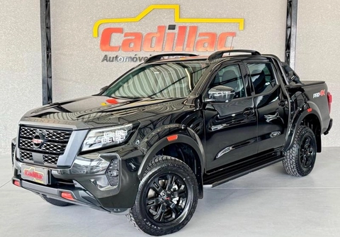 Nissan Frontier 2023 Preto — foto 1 de 3