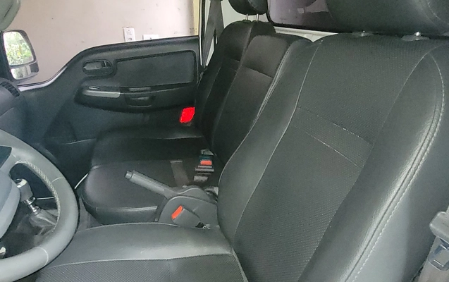 imagem-https://www.socarrao.com.br/sc-vehicle-images-prod/3437824/1787683022196-MjAyNjA1MjNfMTMyNDM1LmpwZw.jpg