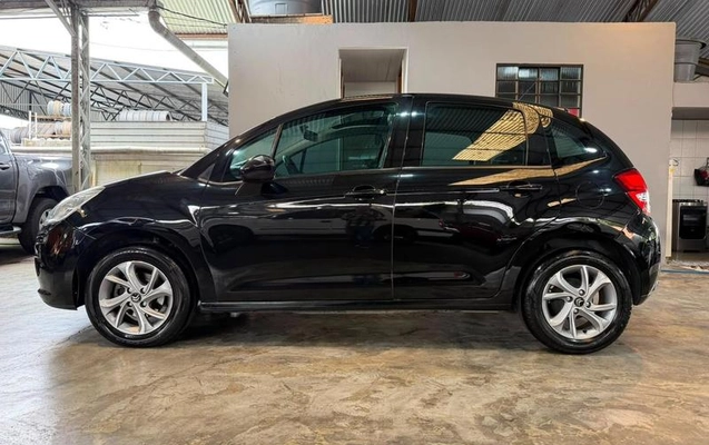 imagem-https://www.socarrao.com.br/sc-vehicle-images-prod/3437935/1789130476223-8411974_17_B_58e5aa11a8.jpeg
