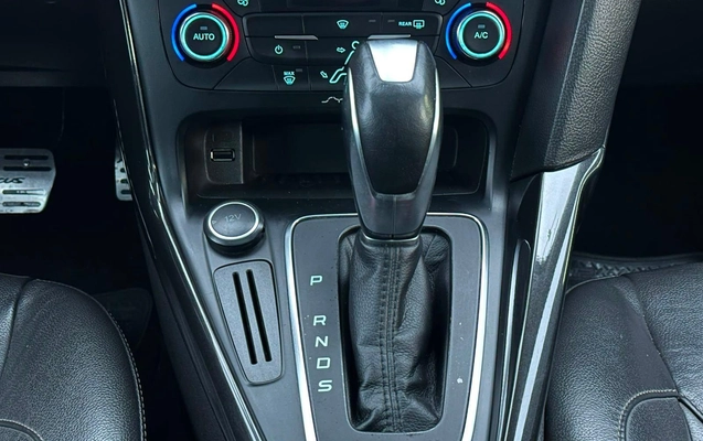 imagem-https://www.socarrao.com.br/sc-vehicle-images-prod/3437983/1789050034176-ffd5fc72351b468482cb6c3f2878f342_1787683016339.jpg