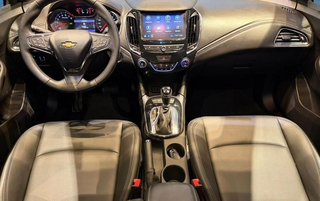 imagem-https://www.socarrao.com.br/sc-vehicle-images-prod/3438008/1788294716633-8413566_9_B_52e02e3350.jpeg