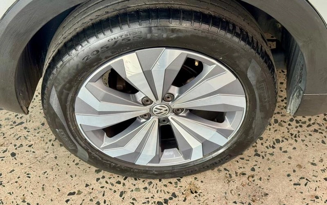 imagem-https://www.socarrao.com.br/sc-vehicle-images-prod/3438017/1787750049339-8404585_6_B_06cc2456cd.jpeg