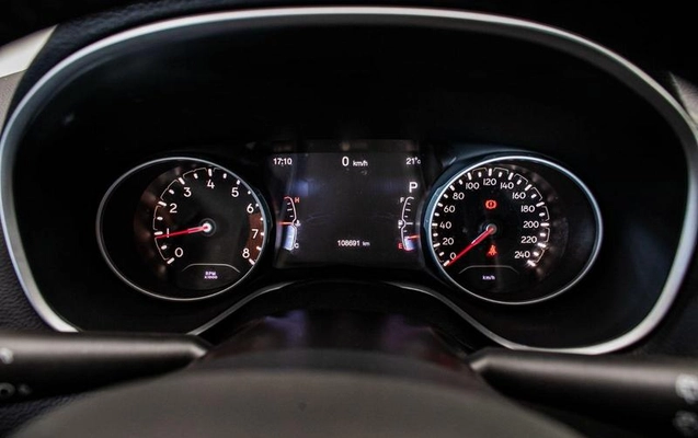 imagem-https://www.socarrao.com.br/sc-vehicle-images-prod/3438091/1789045122814-8398042_15_B_5aa926d3aa.jpeg