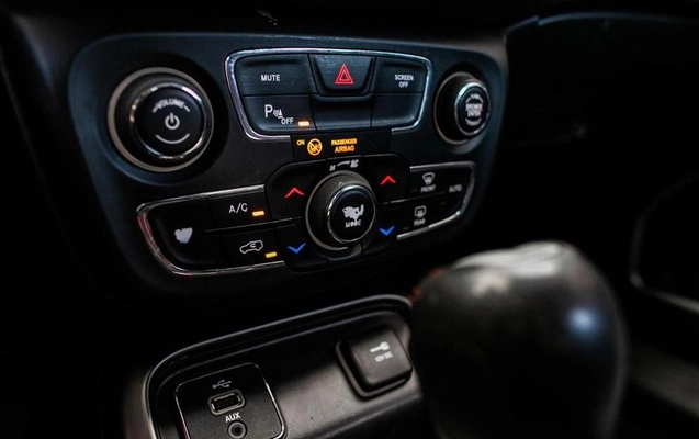 imagem-https://www.socarrao.com.br/sc-vehicle-images-prod/3438091/1789045122827-8398042_23_B_d70af8d631.jpeg