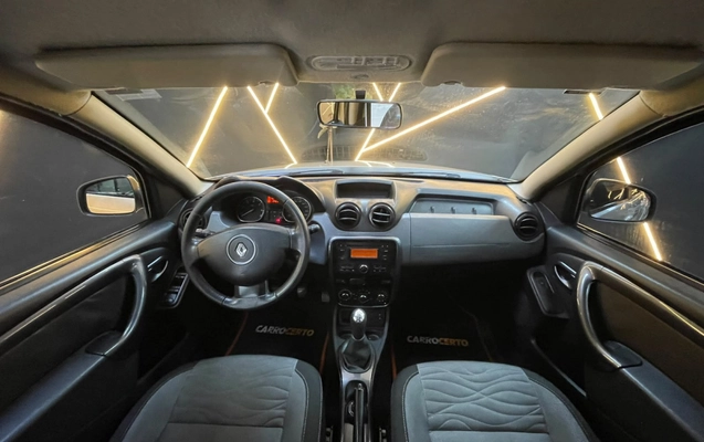 imagem-https://www.socarrao.com.br/sc-vehicle-images-prod/3438226/1787683838929-jvukb6SHkfxEsYhDGeC5oEARYWuuaujp.jpg