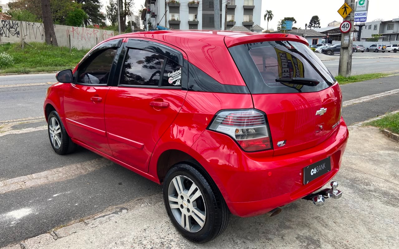 imagem-https://www.socarrao.com.br/sc-vehicle-images-prod/3438405/1787684337515-NS5qcGVn.jpeg