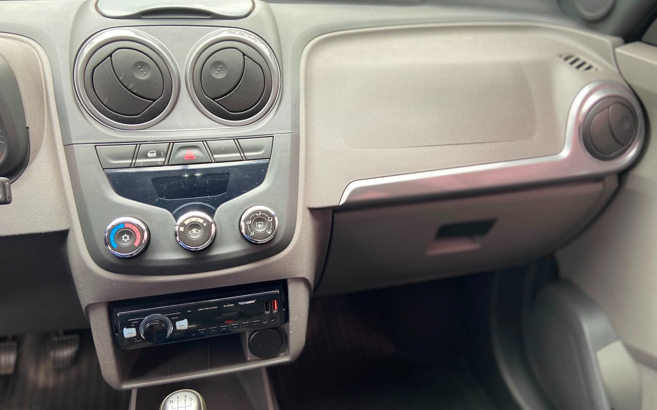 imagem-https://www.socarrao.com.br/sc-vehicle-images-prod/3438405/1787684338891-V2hhdHNBcHAgSW1hZ2UgMjAyNi0wOC0yNSBhdCAxNS41MS4xOCAoMSkuanBlZw.jpeg