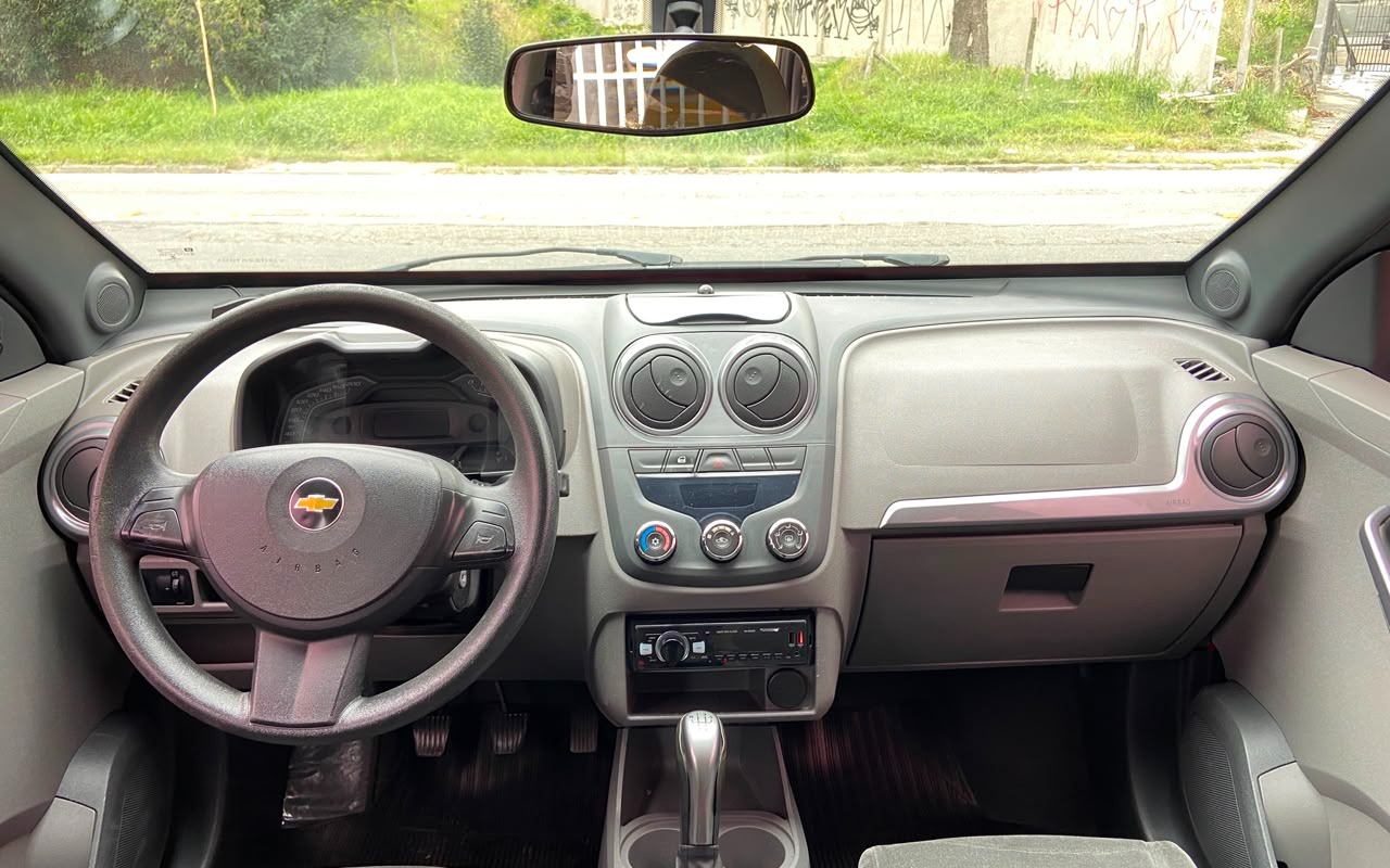 imagem-https://www.socarrao.com.br/sc-vehicle-images-prod/3438405/1787684339570-V2hhdHNBcHAgSW1hZ2UgMjAyNi0wOC0yNSBhdCAxNS41MS4yMi5qcGVn.jpeg