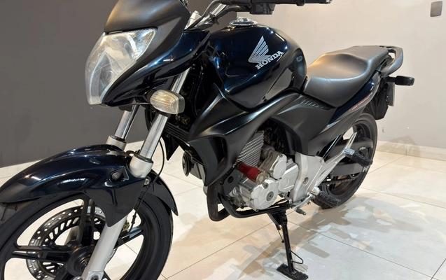 imagem-https://www.socarrao.com.br/sc-vehicle-images-prod/3438418/1787684476847-003_a3d0c8c6f81630f8d1370116cd65efd3.jpeg
