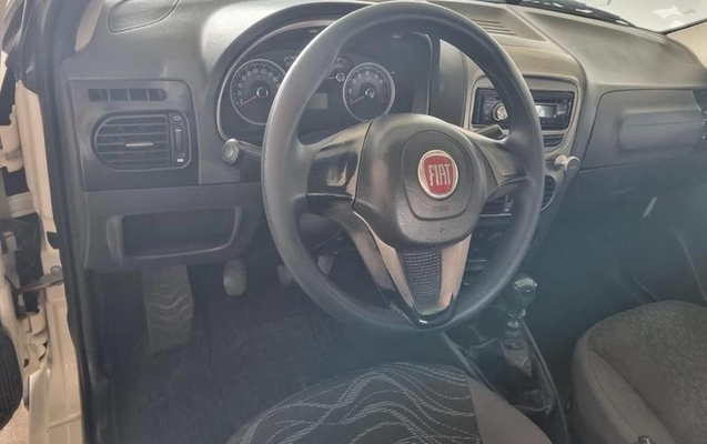 imagem-https://www.socarrao.com.br/sc-vehicle-images-prod/3438436/1787771694541-8311654_8_B_024f52e134.jpeg