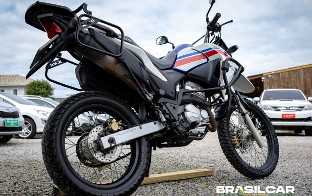 imagem-https://www.socarrao.com.br/sc-vehicle-images-prod/3438731/1787685288229-003_b71cbb46b175f30c9c18511b4186a3e3.jpg