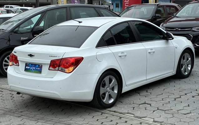 imagem-https://www.socarrao.com.br/sc-vehicle-images-prod/3438800/1787685594028-69406a8dea8570a0d.jpeg
