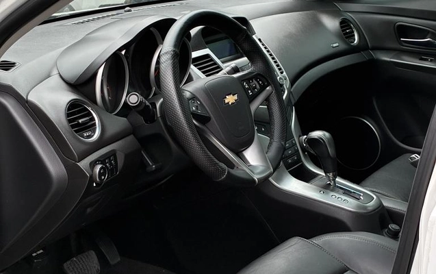 imagem-https://www.socarrao.com.br/sc-vehicle-images-prod/3438800/1787685594031-69406a8dea8686730.jpeg
