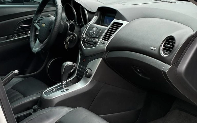 imagem-https://www.socarrao.com.br/sc-vehicle-images-prod/3438800/1787685594031-69406a8dea87de37f.jpeg