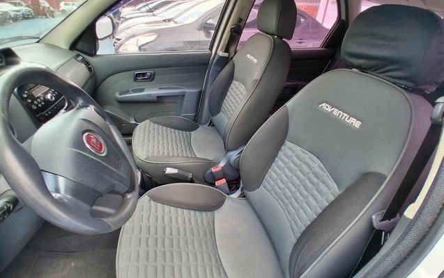 imagem-https://www.socarrao.com.br/sc-vehicle-images-prod/3438805/1789402000115-8408911_11_B_a68bd1c692.jpeg