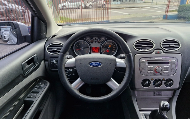 imagem-https://www.socarrao.com.br/sc-vehicle-images-prod/3438810/1789649687296-KpTQAv1UEsxKiaLn0NYPpbdbkDDa1rZI.jpg