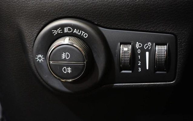 imagem-https://www.socarrao.com.br/sc-vehicle-images-prod/3438889/1789148450725-8415865_0_B_e24c4f5c6a.jpeg