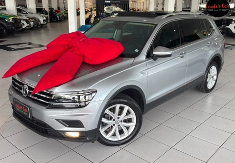 Volkswagen Tiguan 2019 Prata — foto 1 de 3