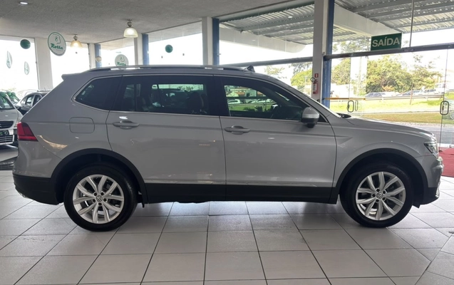 imagem-https://www.socarrao.com.br/sc-vehicle-images-prod/3439180/1787686845478-14_044001.jpg