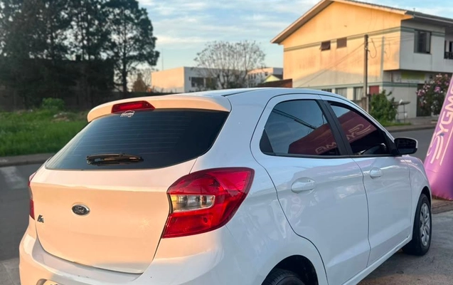 imagem-https://www.socarrao.com.br/sc-vehicle-images-prod/3439191/1787686910639-8164e477e80a4f5aa184dd974060124a_1787686484160.jpg
