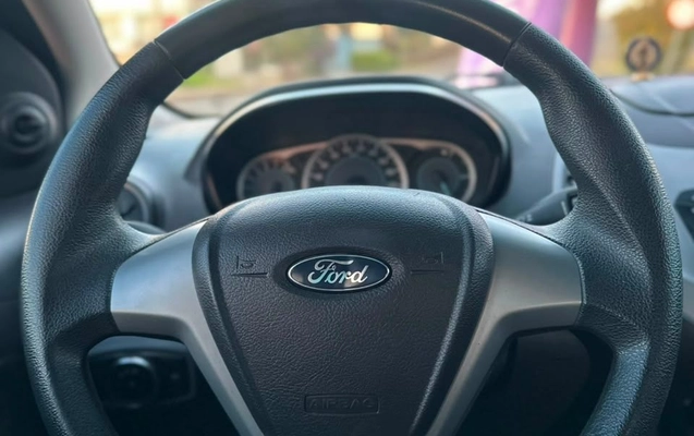 imagem-https://www.socarrao.com.br/sc-vehicle-images-prod/3439191/1787686910640-c8d85b14d8eb4d37833e60abfbcfdf03_1787686484170.jpg