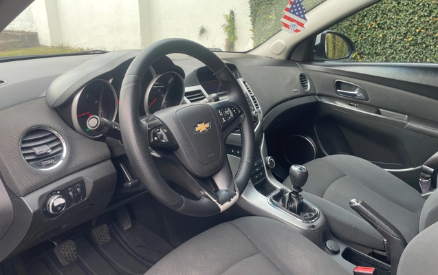 imagem-https://www.socarrao.com.br/sc-vehicle-images-prod/3439521/1787689467920-2b0e45ed-2ba5-45fd-915b-04b6df0f869f.jpg