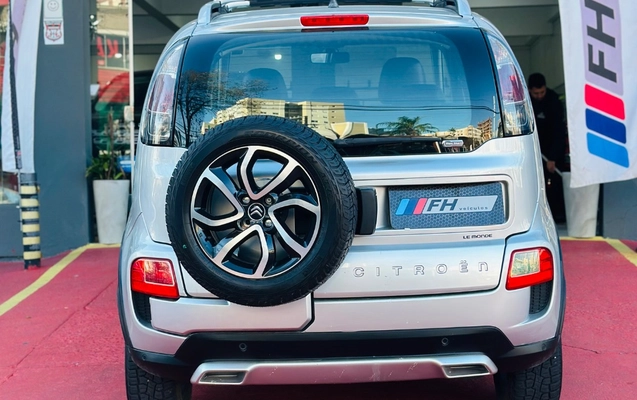 imagem-https://www.socarrao.com.br/sc-vehicle-images-prod/3439570/1787688004479-gb-8de0a27.jpeg