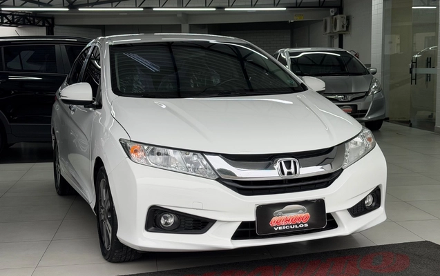 imagem-https://www.socarrao.com.br/sc-vehicle-images-prod/3439702/1787688410194-SU1HXzMxMjAuanBlZw.jpeg