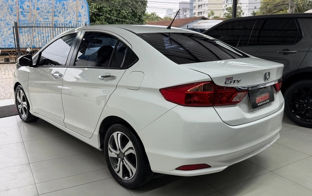 imagem-https://www.socarrao.com.br/sc-vehicle-images-prod/3439702/1787688410760-SU1HXzMxMjUuanBlZw.jpeg