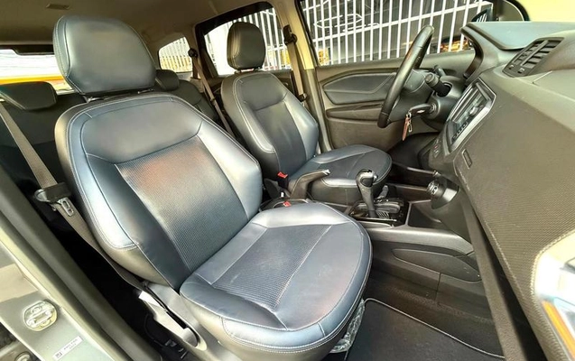 imagem-https://www.socarrao.com.br/sc-vehicle-images-prod/3439971/1789087092629-8416328_8_B_4602f8dad8.jpeg