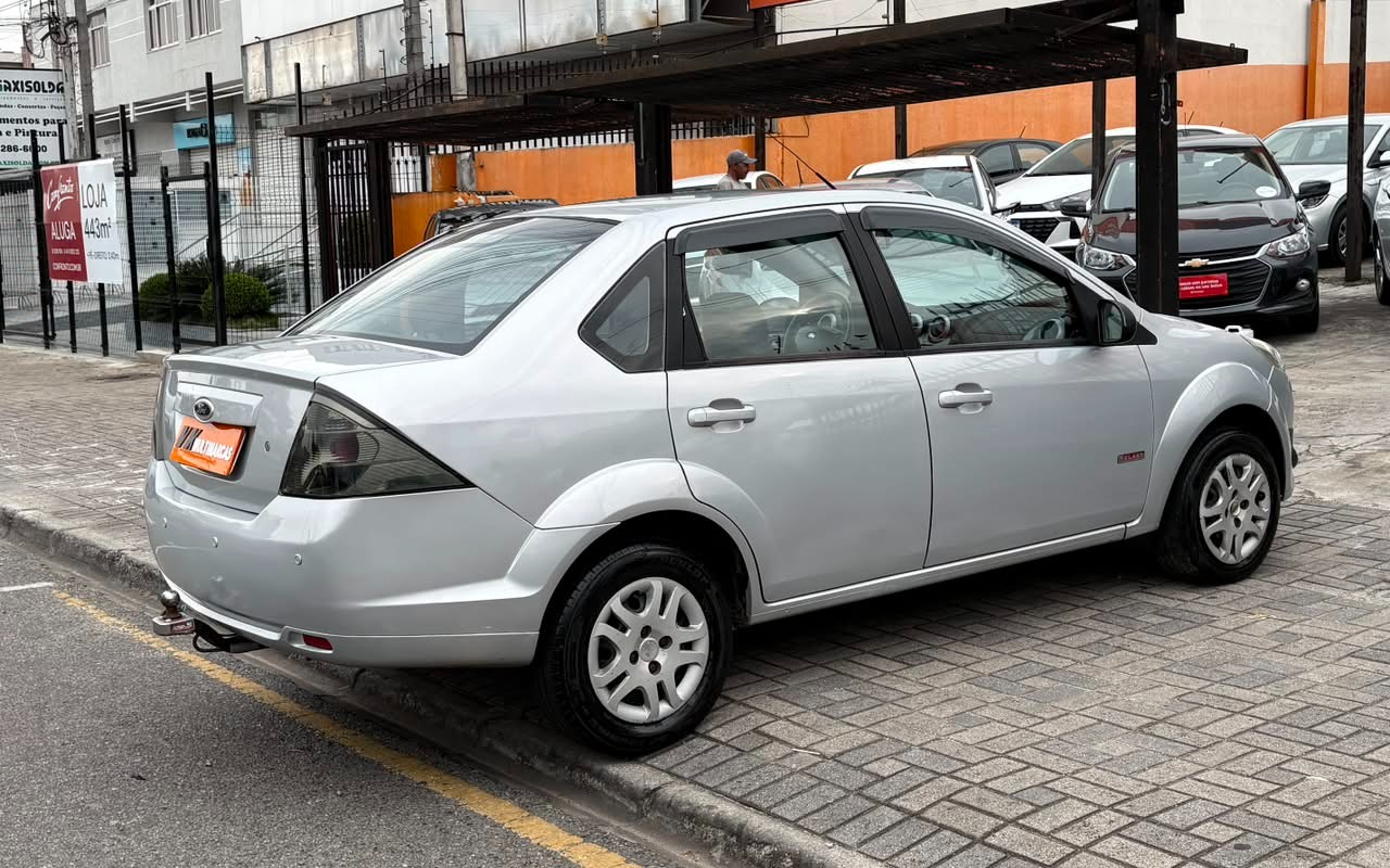 imagem-https://www.socarrao.com.br/sc-vehicle-images-prod/3439997/1787688987004-V2hhdHNBcHAgSW1hZ2UgMjAyNi0wOC0yNSBhdCAxNi40MS4zNyAoMikuanBlZw.jpeg